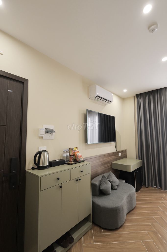 Renting rooms -- private space, security.