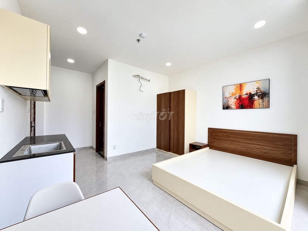 The studio 4 million and 5 full interior right here in Dương Quảng Hàm.