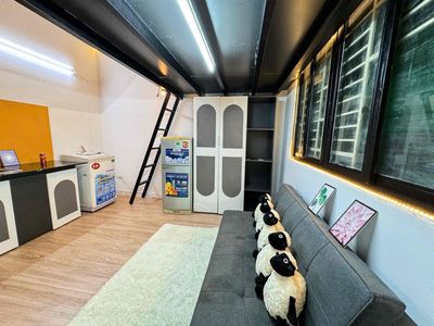 The full interior student - the super-split washing machine at District 10