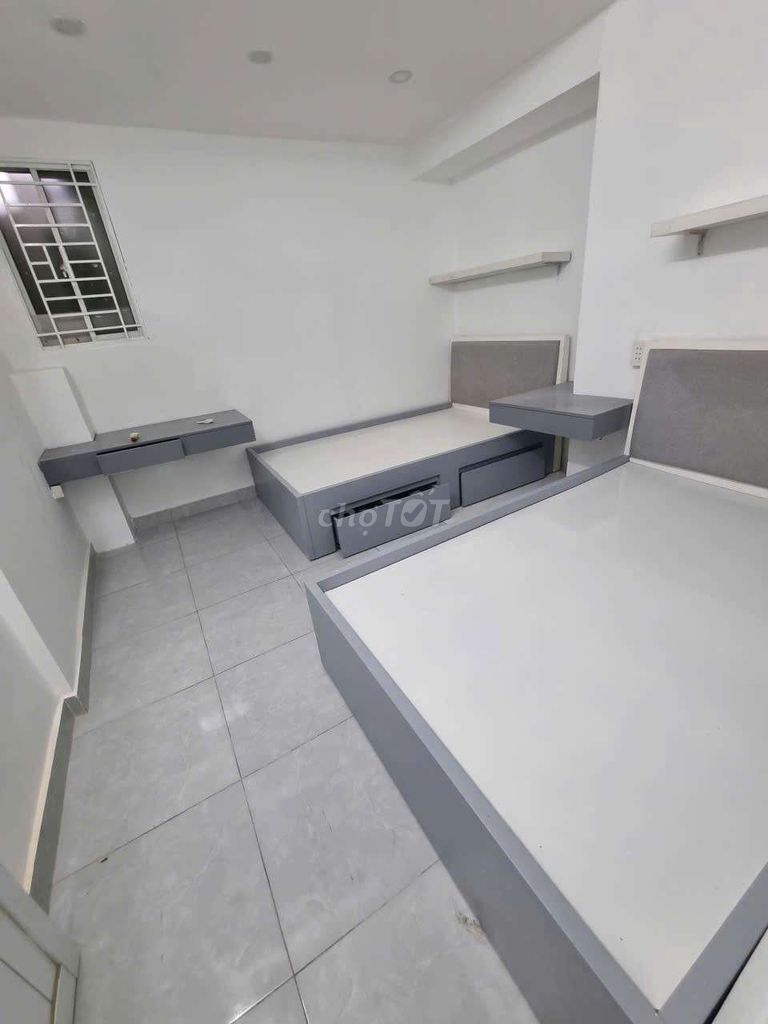 renting the entire trần đình xu place, P. Nguyễn Cư Trinh, District 1.