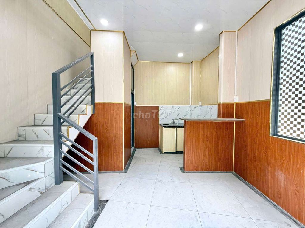 Rent the original house-- Phạm Văn Đồng.