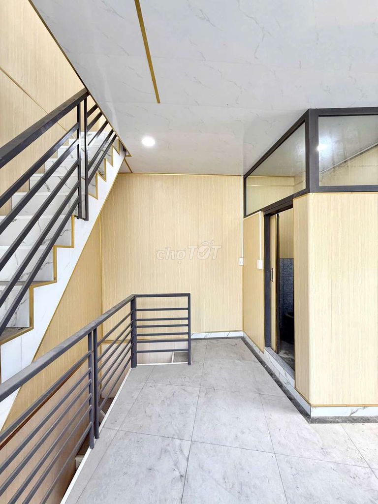 Rent the original house-- Phạm Văn Đồng.