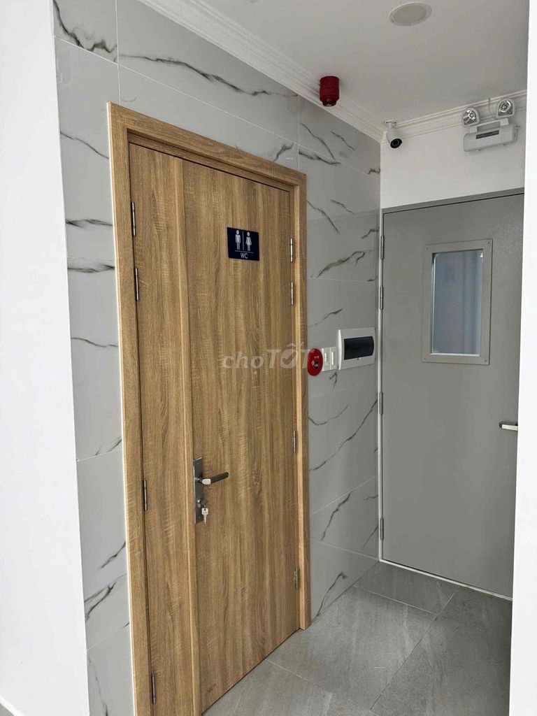 Rent a building. 1 Trường Sa-719 Bình Thạnh.