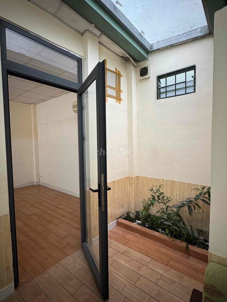 Renting the original house - at the market.