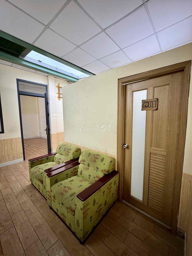 Renting the original house - at the market.