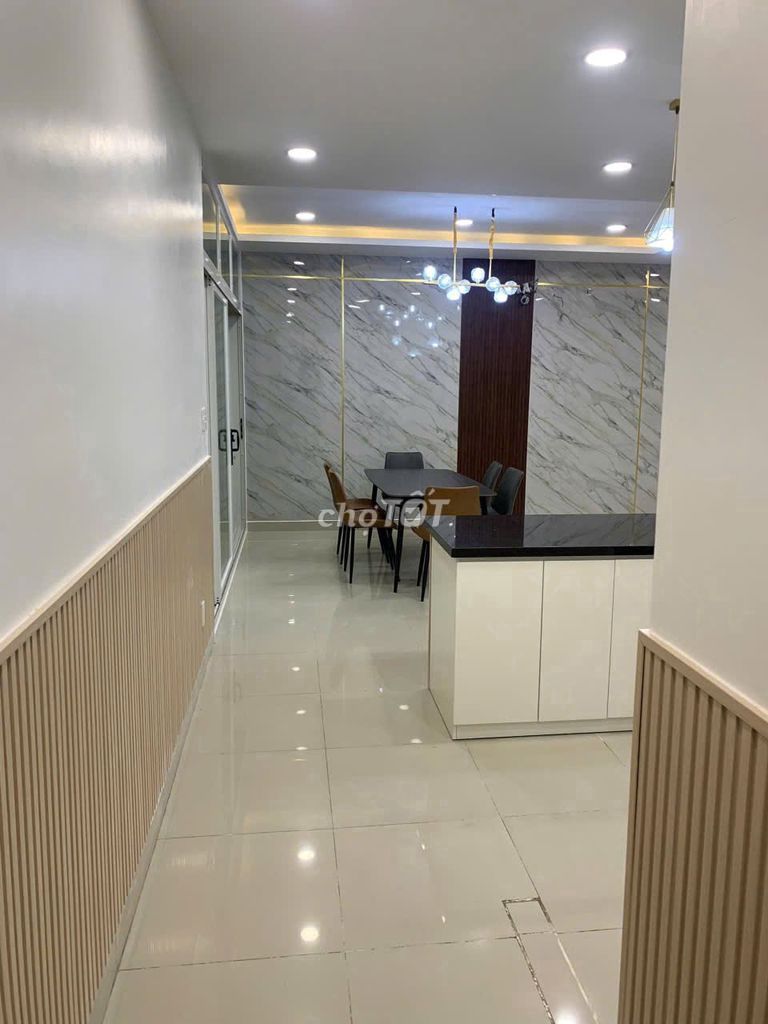 Renting Belleza 44 m2 3 bedrooms full-view southeast interior