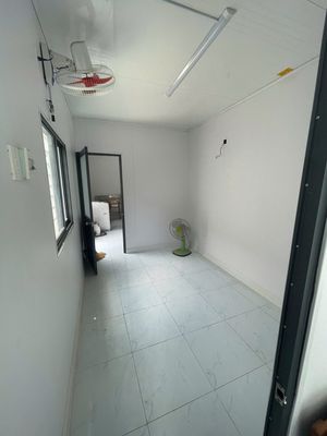 Renting 3 x14 has a courtyard of over 60 m2 Full interior