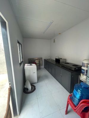 Renting 3 x14 has a courtyard of over 60 m2 Full interior