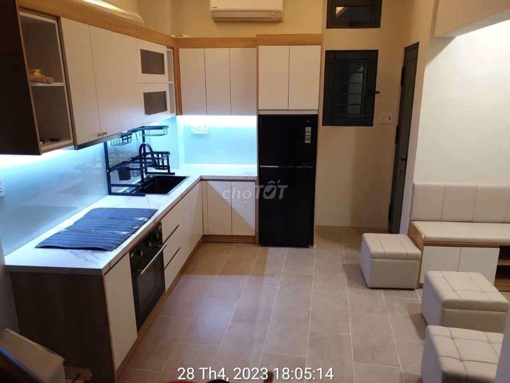 Rent the original house-- Phan Đình Phùng.