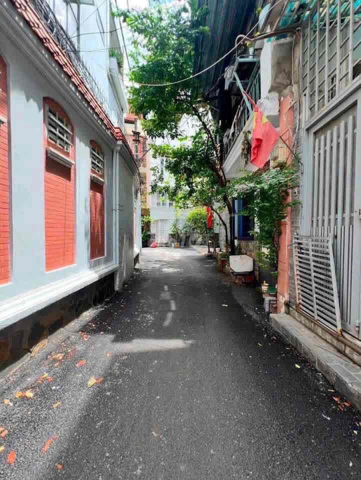 Rent the original house, the virgin's shelter-- 1894 24 Bình Thạnh