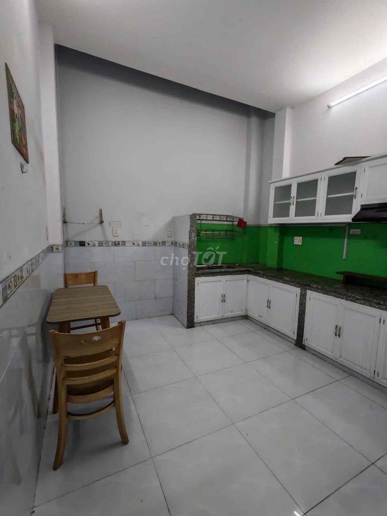 Rent the original house, the virgin's shelter-- 1894 24 Bình Thạnh