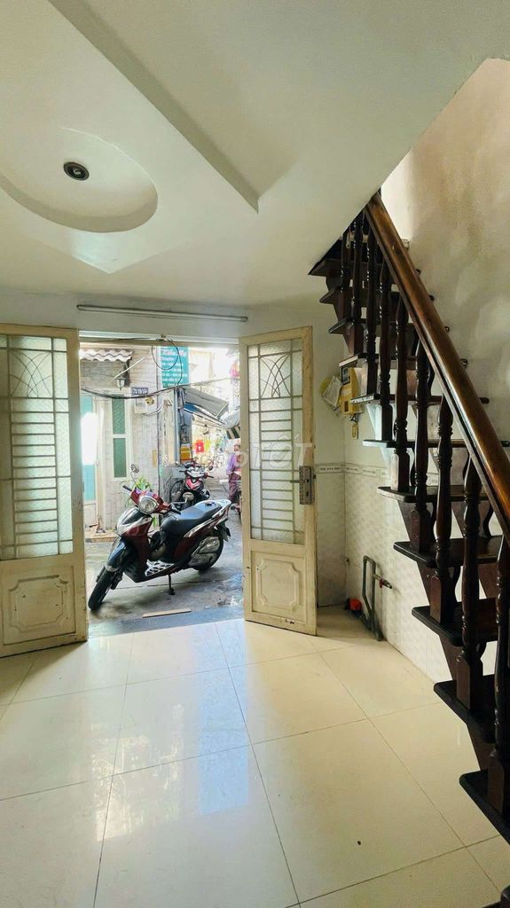 Rent the original house-- Phan Đăng Lưu.