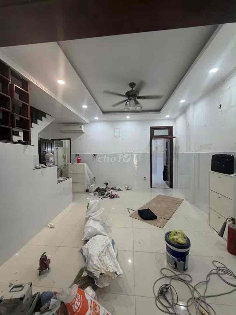 Rent the original house - hxm Nguyễn Hữu Cảnh, Bình Thạnh