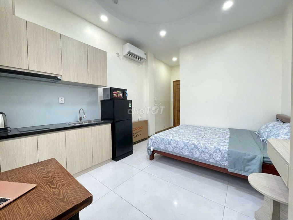 Open the window studio, full-lethal Vietnamese interior, cnc