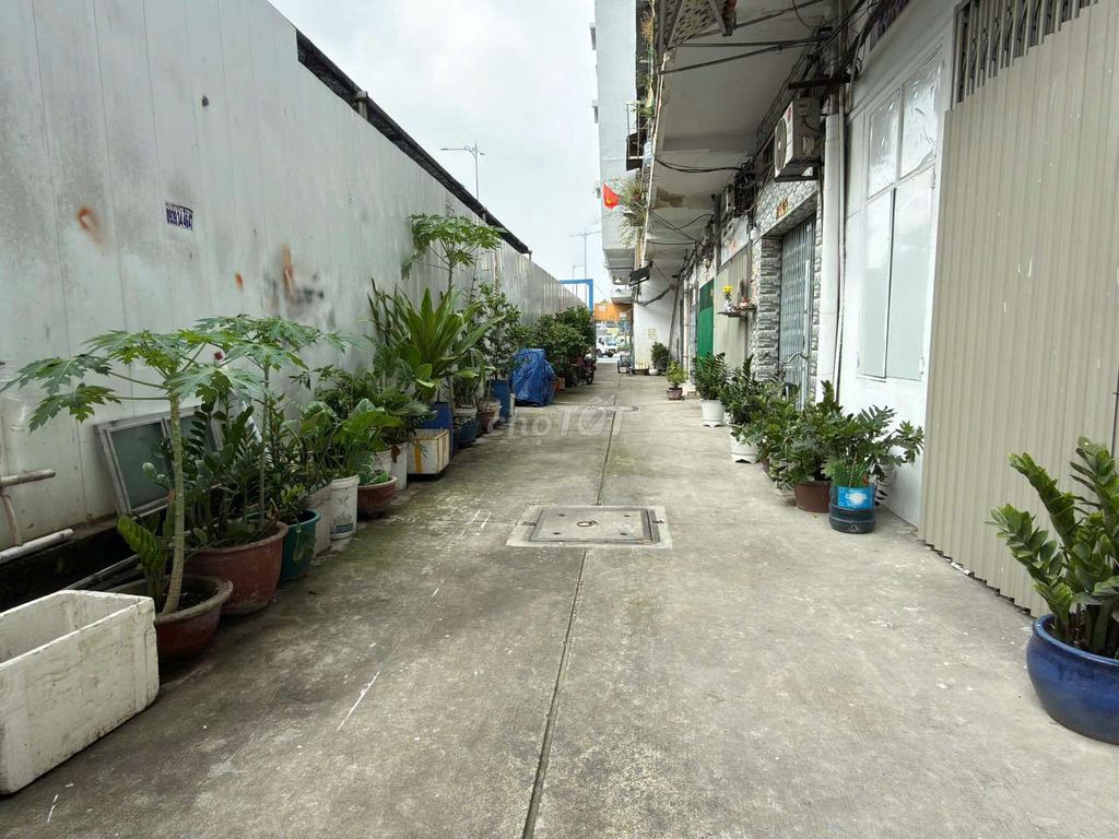 3th alley, 4Mq0.