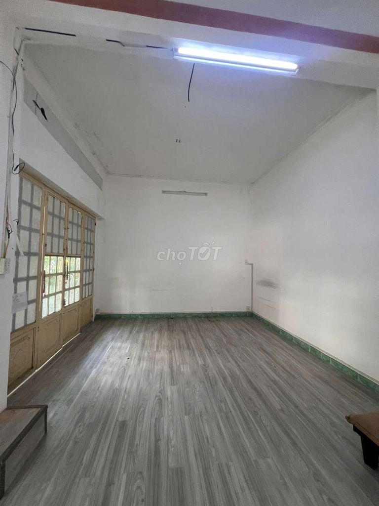 Rent the ground floor-- Nguyễn Xí, Bình Thạnh.