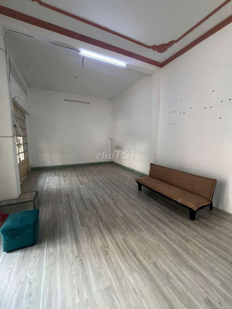Rent the ground floor-- Nguyễn Xí, Bình Thạnh.