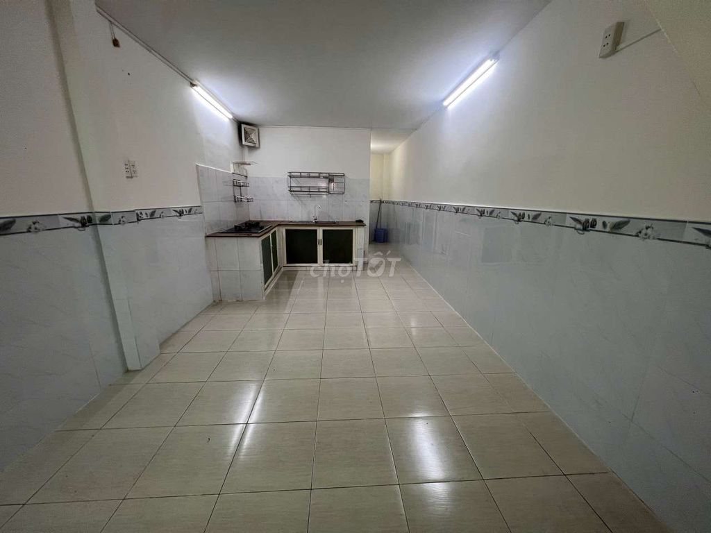 Rent the original house-- Cao Thắng, District 10.