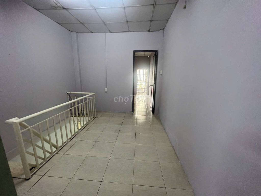 Rent the original house-- Cao Thắng, District 10.