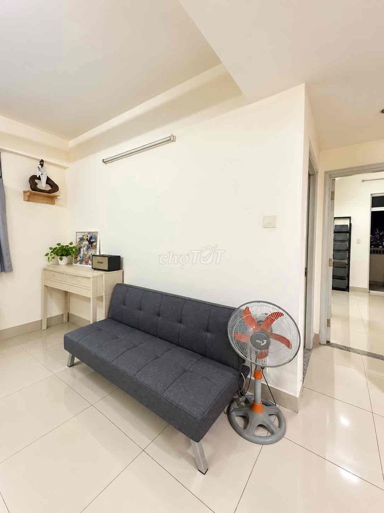 It was the owner who rented the corner of 77 M2 - 2 bedrooms - 11 million per month.
