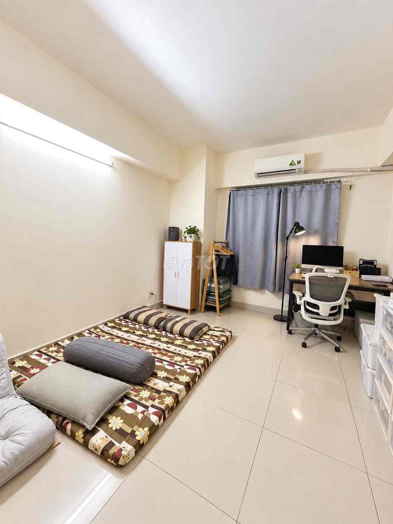 It was the owner who rented the corner of 77 M2 - 2 bedrooms - 11 million per month.