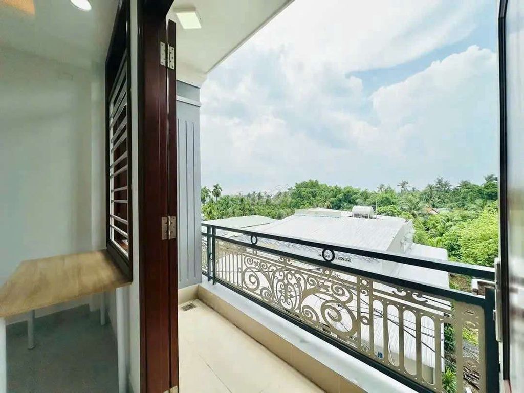 3 million a month. I'll rent the room full internal near the Long Bridge