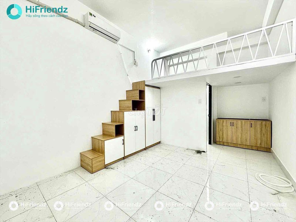 To rent free, clean close to public college