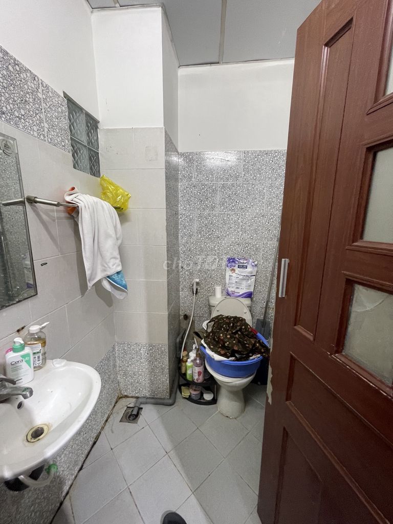 Rent the service apartment right in the sands - black coppers five Ps on the road.