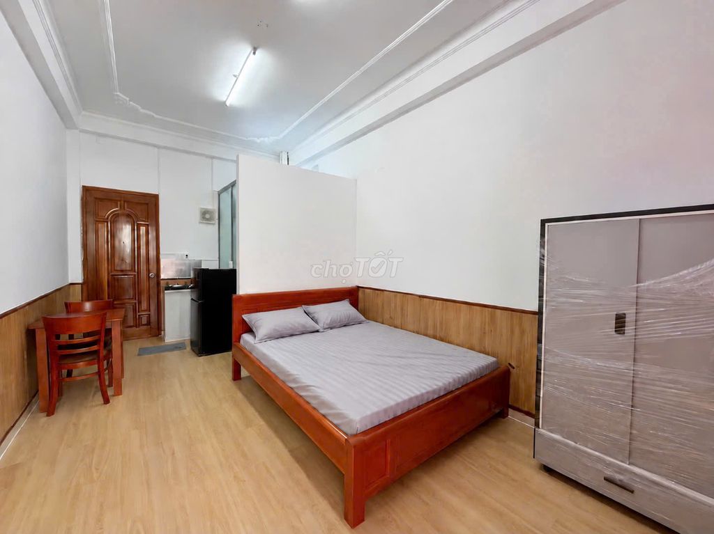 Open balcony-- Separation kitchen--full interior near etown