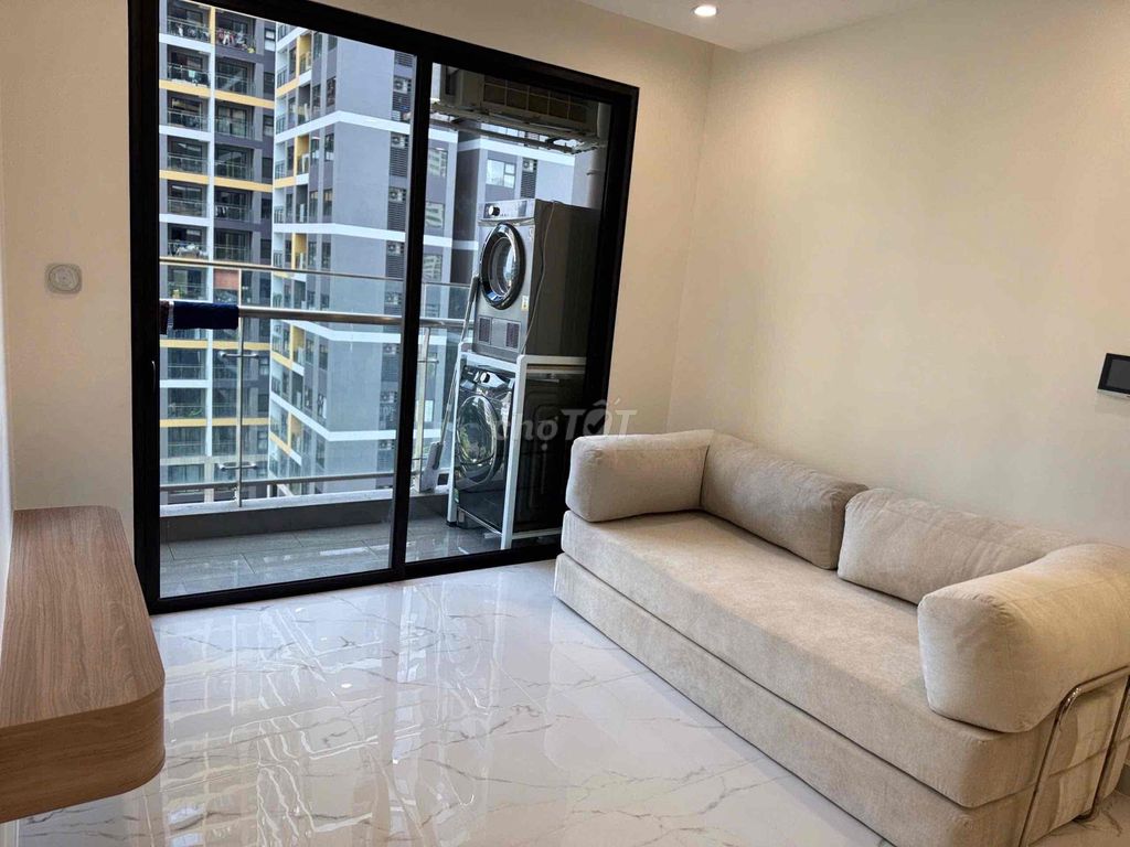 Need to rent an apartment plus Vinhomes Grand Park Full Six.