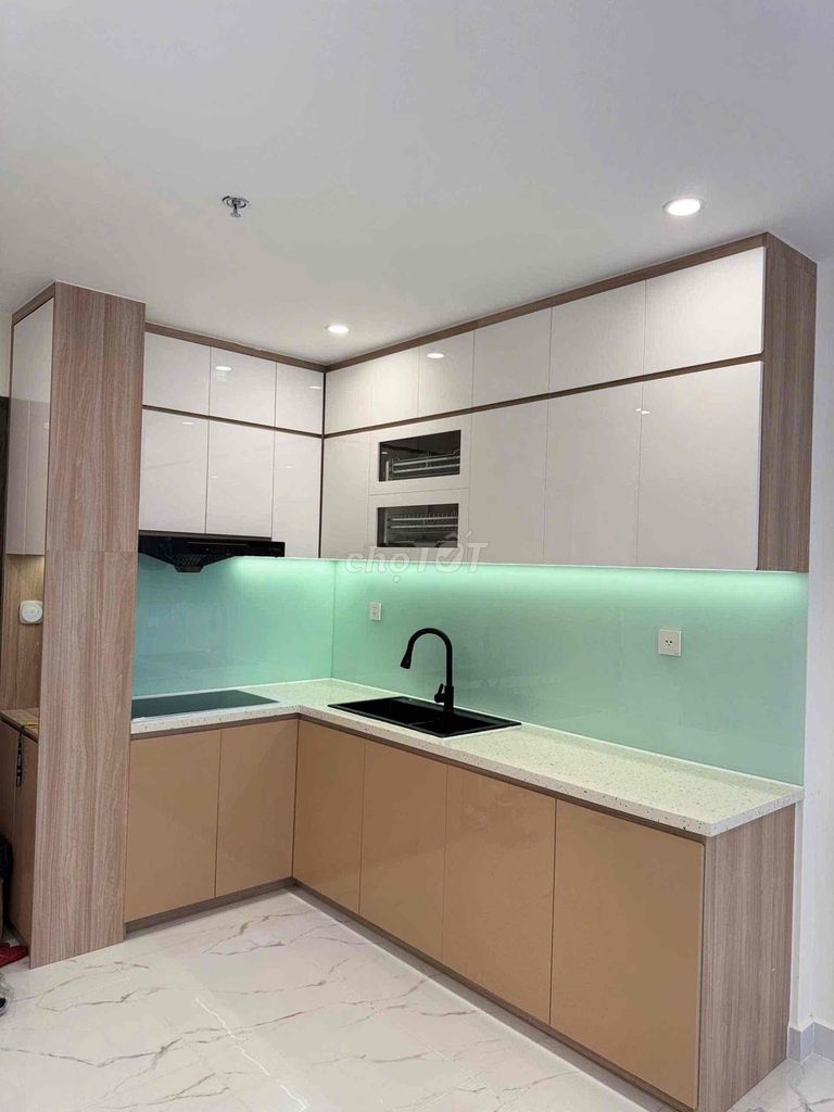 Need to rent an apartment plus Vinhomes Grand Park Full Six.