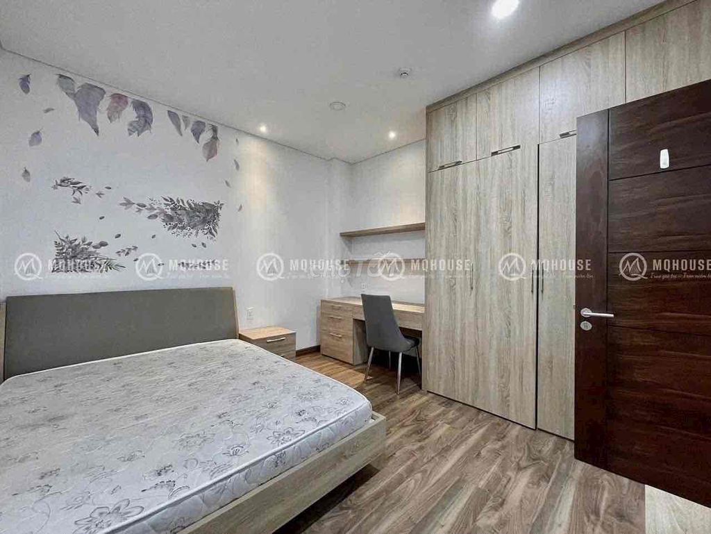 The 2nd Chamber of Sleep luxury_2 Full Seven toilets, Hoàng Văn Thụ Park