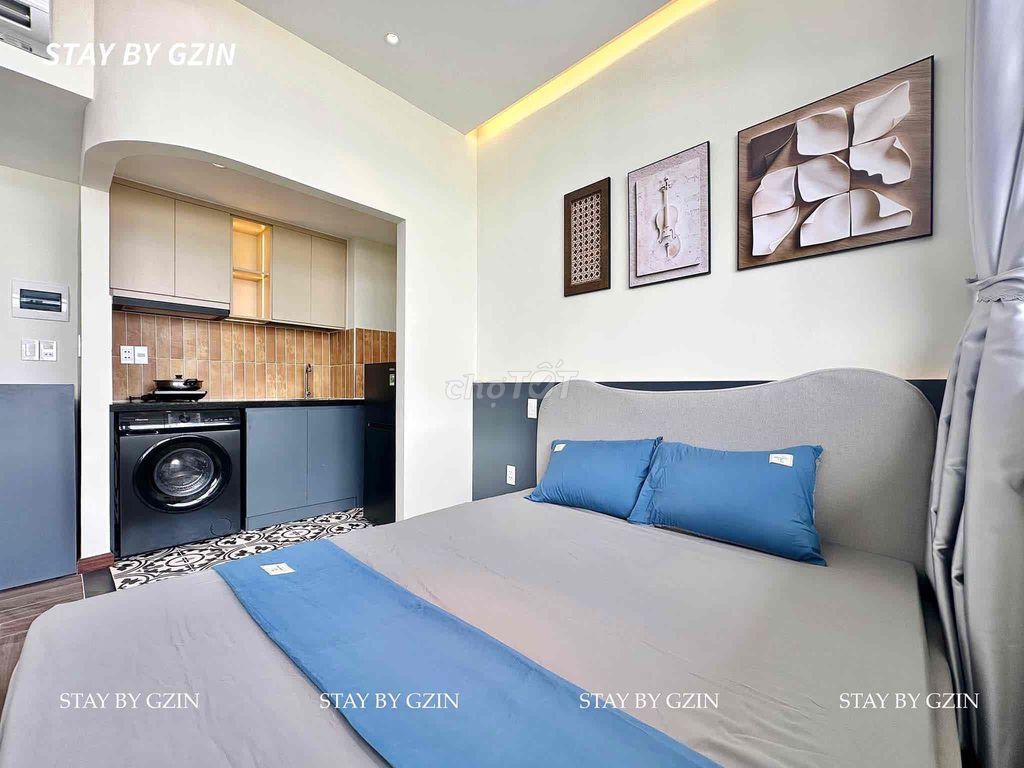 mini apartment right at the Phú Nhuận stop near the center - full comfort