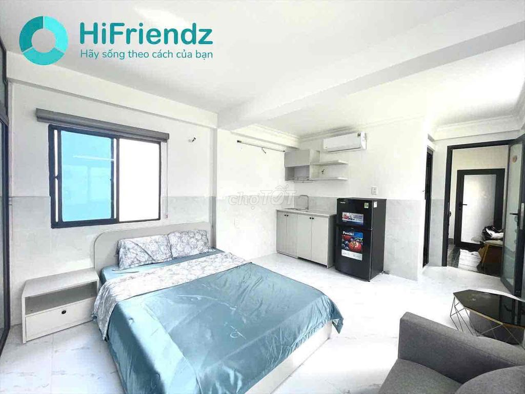 mini apartment's right on Phan Xích Long near the center.