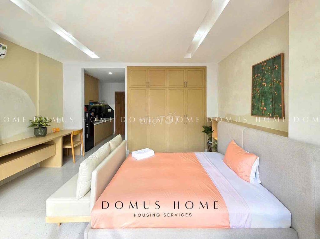 The good apartment is Hoàng Văn Thụ_full of furniture spinning around your father.