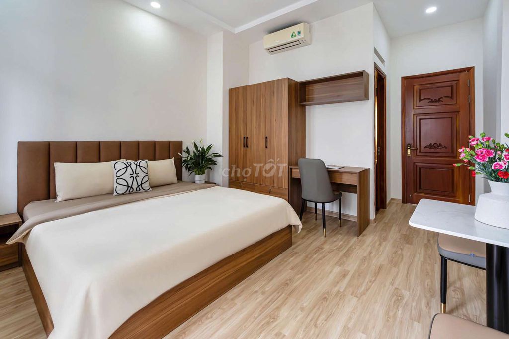 Rent a mini-full interior plus private washing machine right near District 1.
