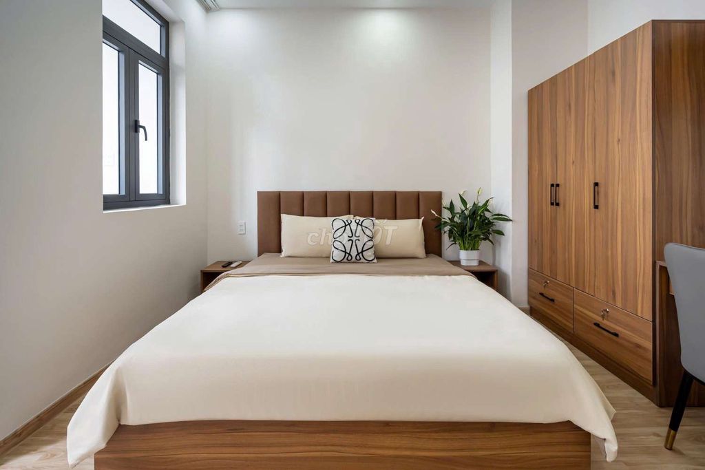 Rent a mini-full interior plus private washing machine right near District 1.