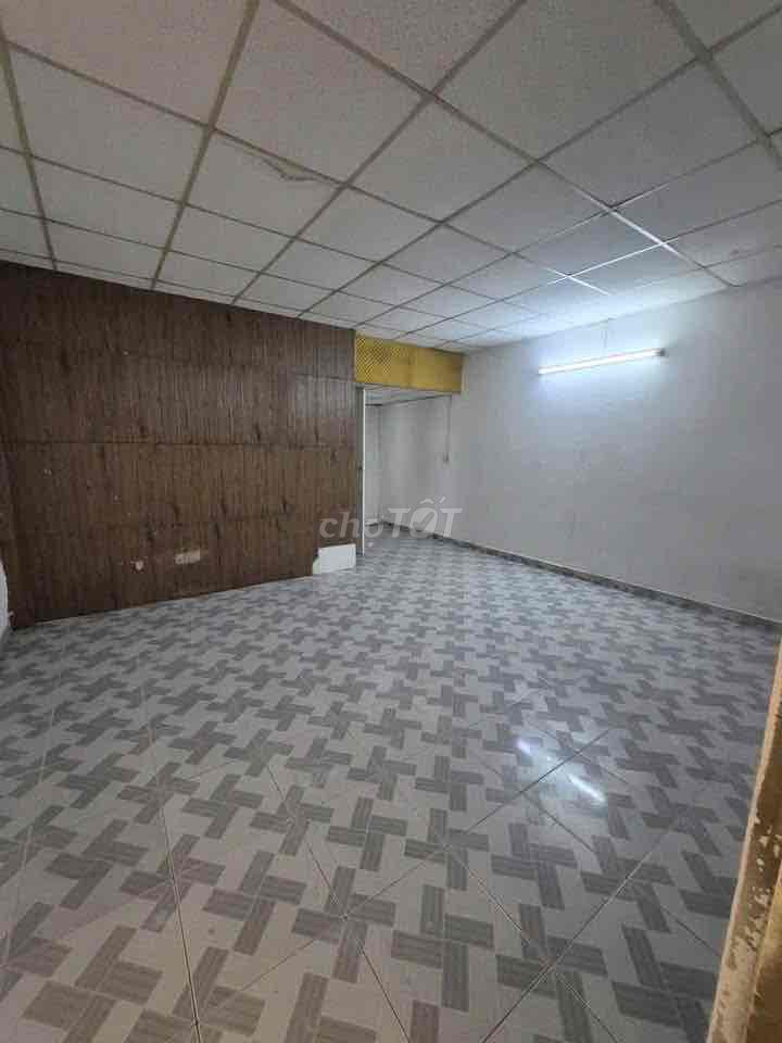 To rent Tây Thạnh-Lê Trọng Tấn