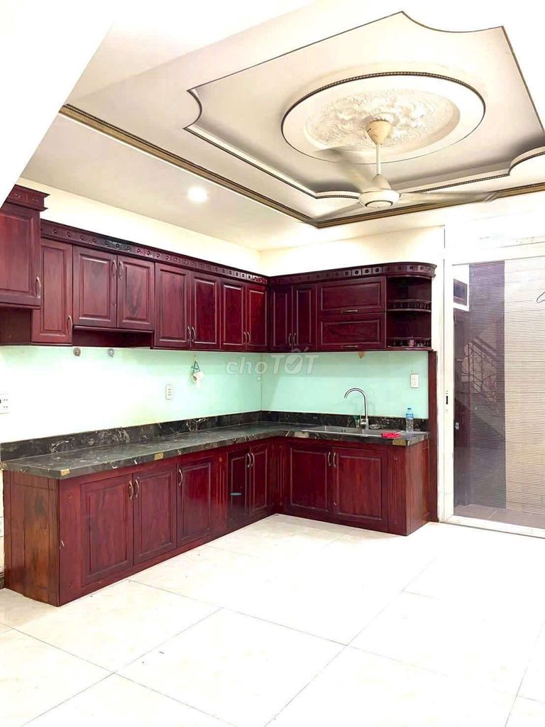 Rent a 7th Street KAc Hoàng Quốc Việt