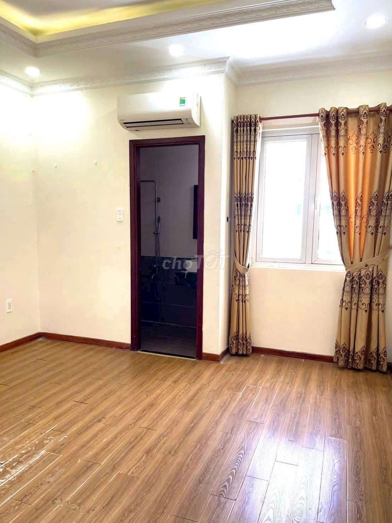 Rent a 7th Street KAc Hoàng Quốc Việt