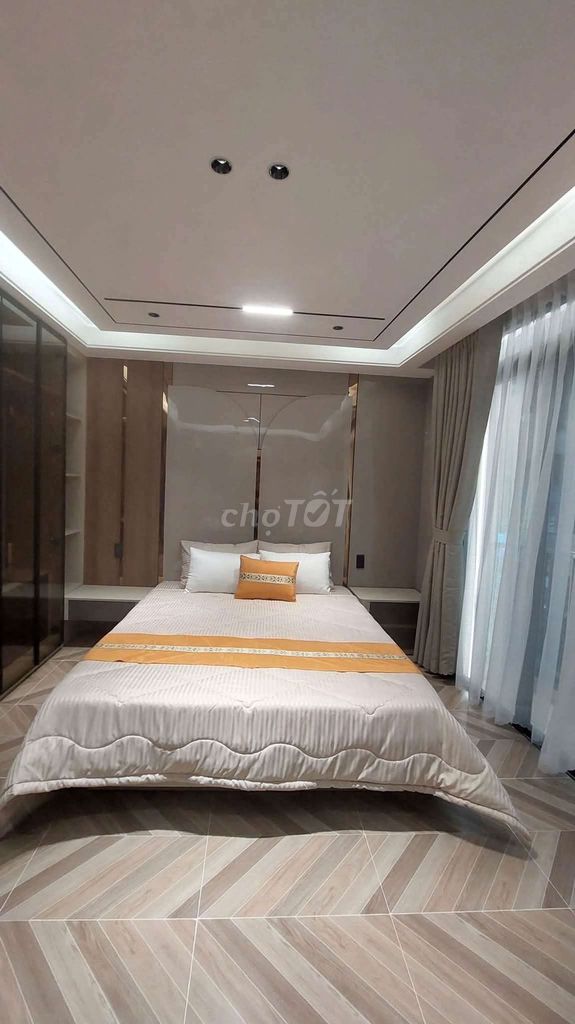 To rent a new house, build a Lê Văn Thọ.