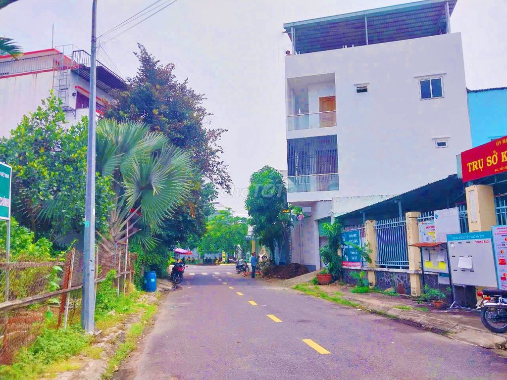Only 3 million. 2 1502 Nguyễn Duy Trinh Office near fpt_hutech_fmu