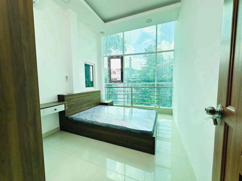 Rent two open bedrooms (65 m), Hùng Vương private washing machine.