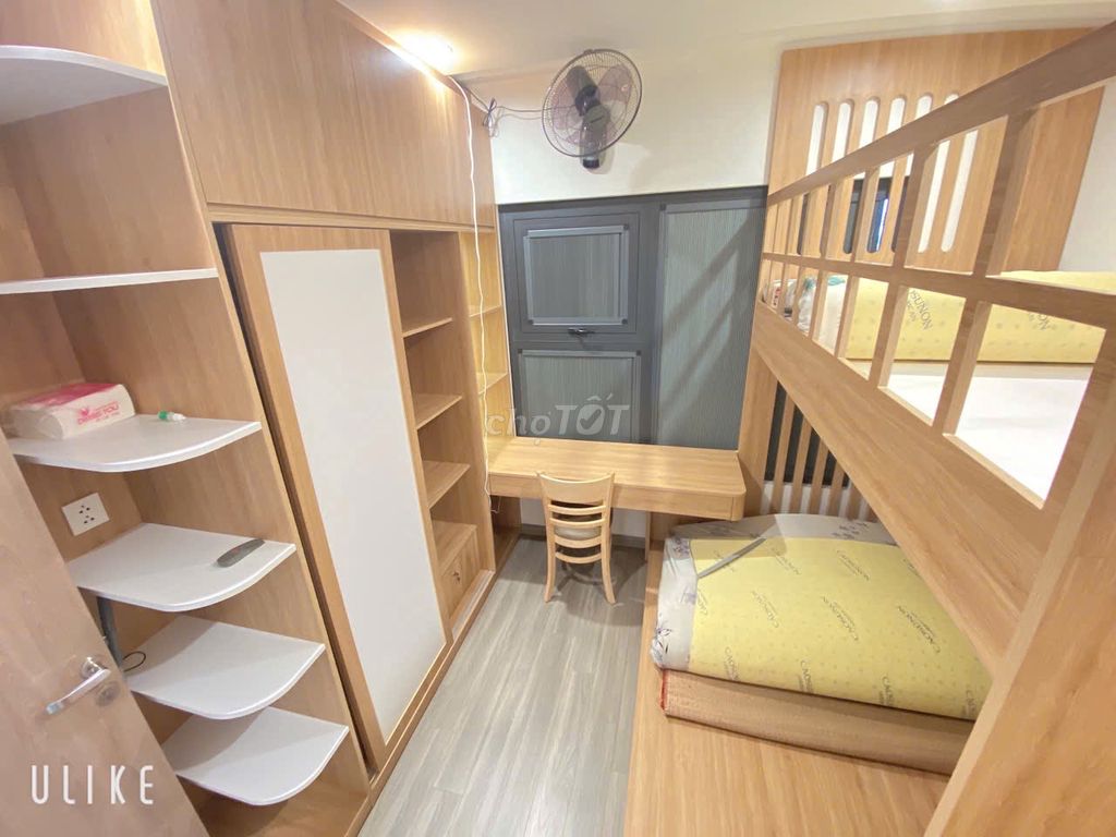 Rent three bedrooms across the street from the vincom.