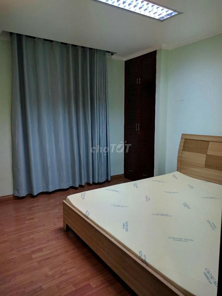 It's the owner who needs a lease: Room 1 is 60 M2 Screc Tower – 10 million a month.