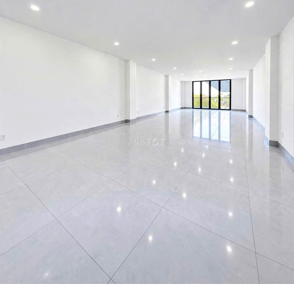 K300-1 126 A Nguyễn Minh Hoàng-712, tb with elevators