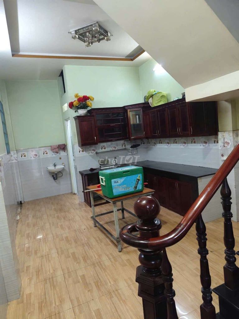 Rent cash. 207, refrigerator 10, Trương Phước Phan, 16 million, 4 bedrooms.