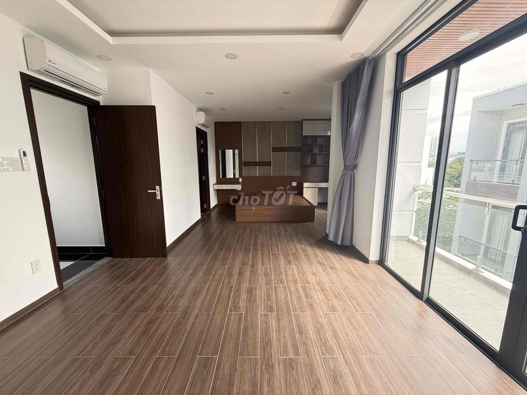 New home, new furniture, District 7