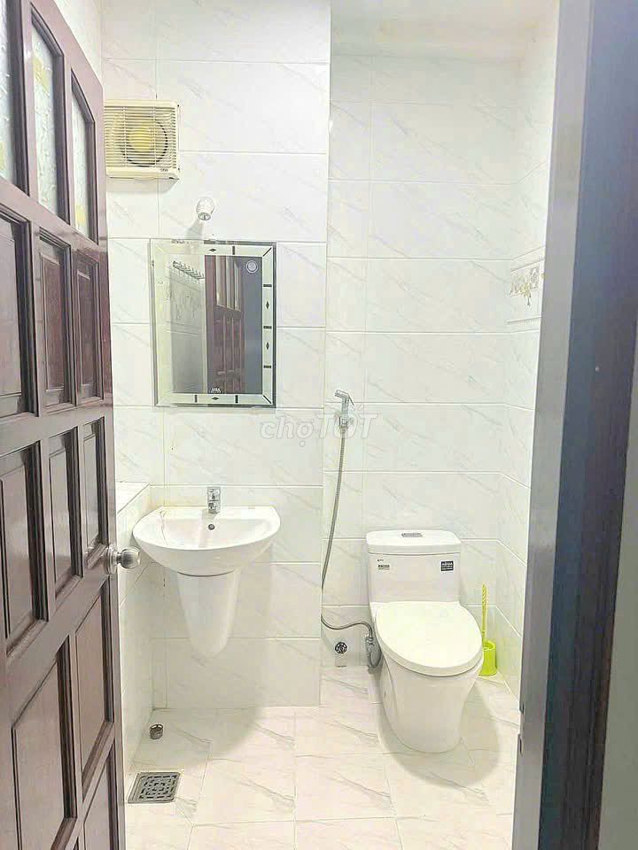 số 9 St., Ra Lo Instruments, 4 x 18 meters, 3/3 plates, furniture.