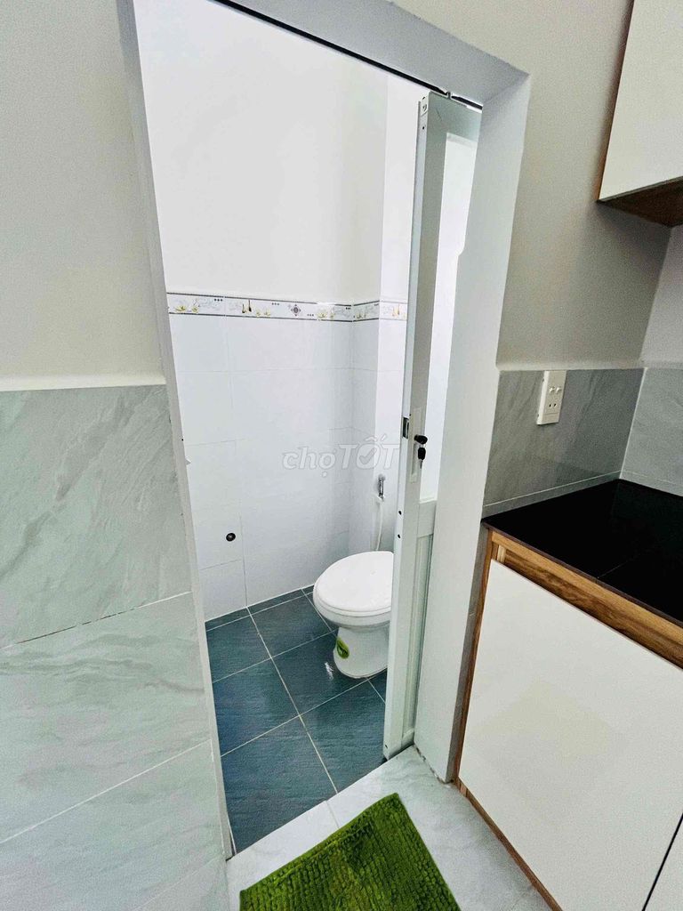 Two floors of ground has two bedrooms. Two bathrooms, middle-aged GHS. Eight, low cost of seven million.